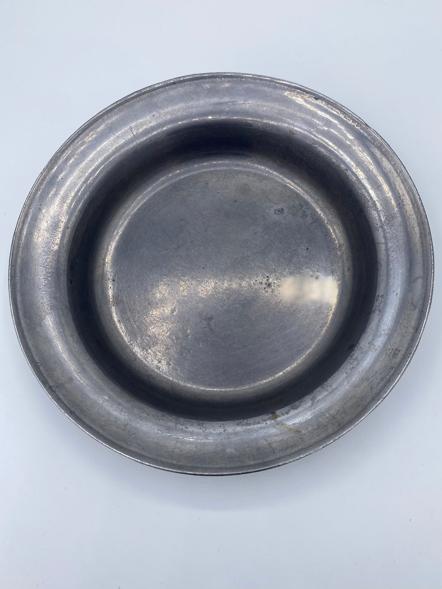 Antik svensk massiv dyb tallerken i tin. Fra 19.Årh