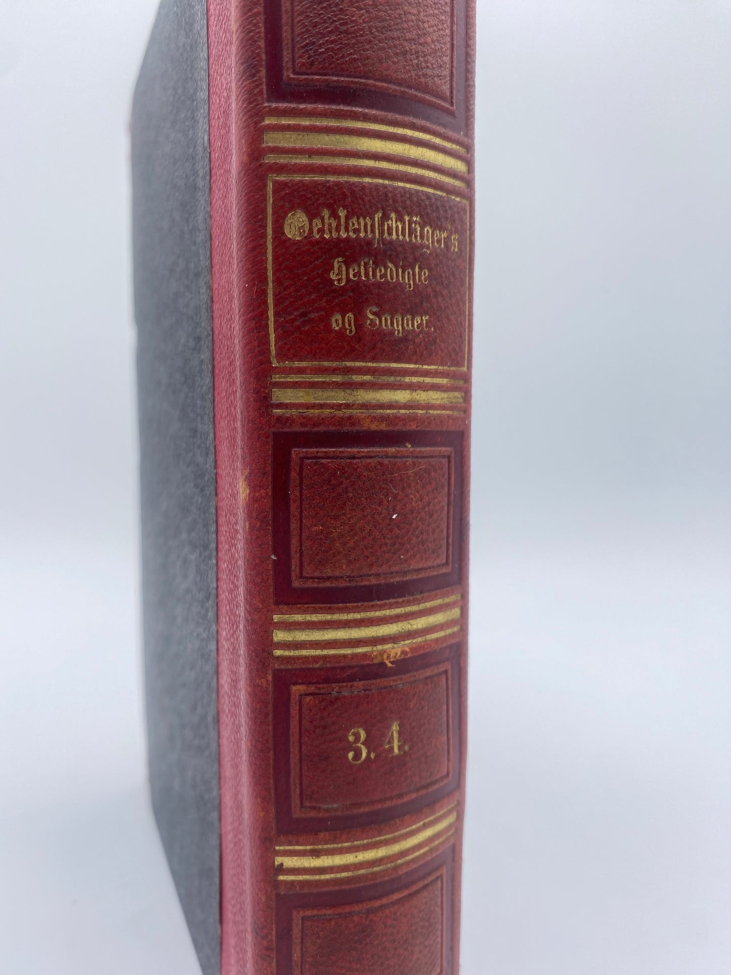 Oehlenschlägers Heltedigte og Sagaer. Af Adam Oehlenschläger. 3. Og 4. Del. Antikvarisk dansk bog. 1. Udgave. 1. Oplag. Fra 1862