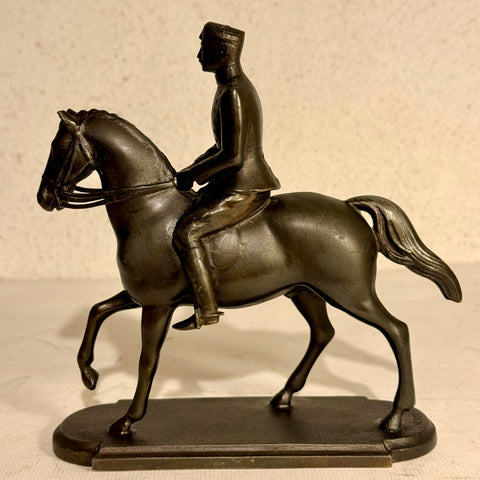 Johan G.C. Galster (f.1910-1997) Christian d. 10. til hest. Bronze statue.