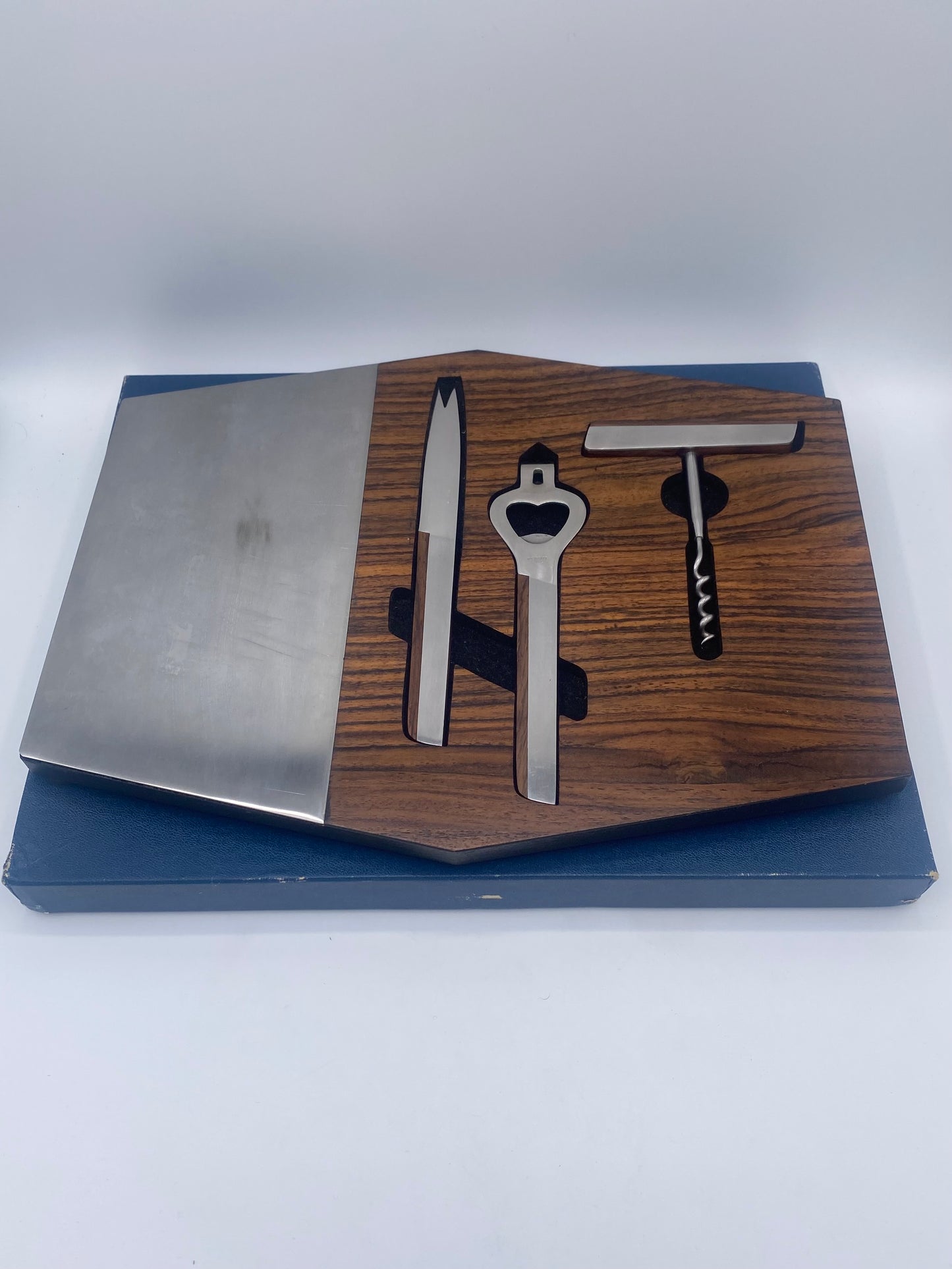 Vintage mid century modern cocktailsæt i palisander og rustfrit stål. Japan. Midt 20. Årh