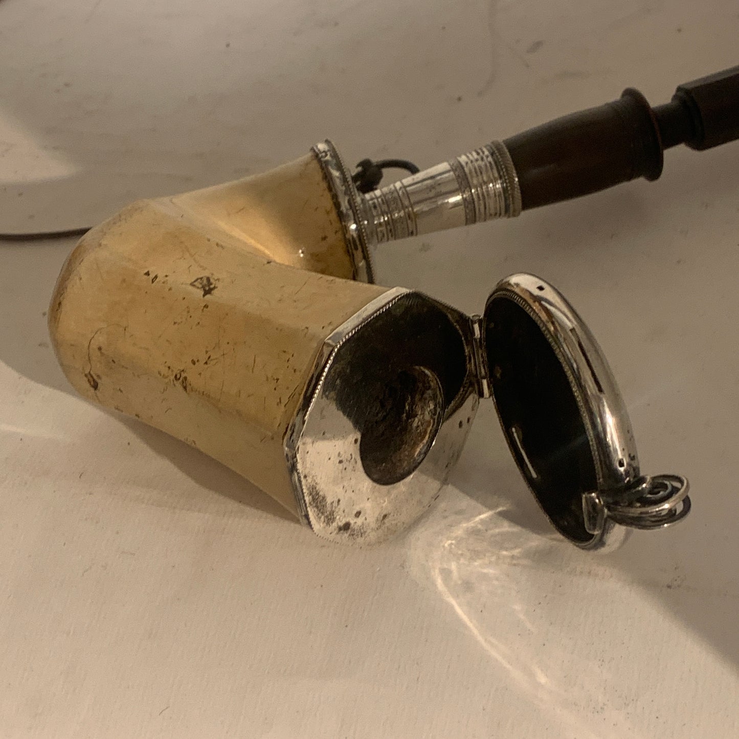 Antik sølvmonteret merskums langpibe, fra 1800 tallet.