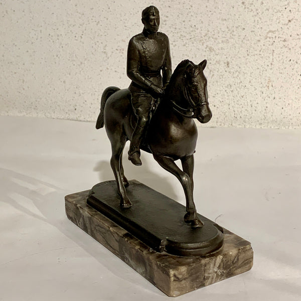 Johan G.C. Galster (f.1910-1997) Christian d. 10. til hest, bronze patineret statue.