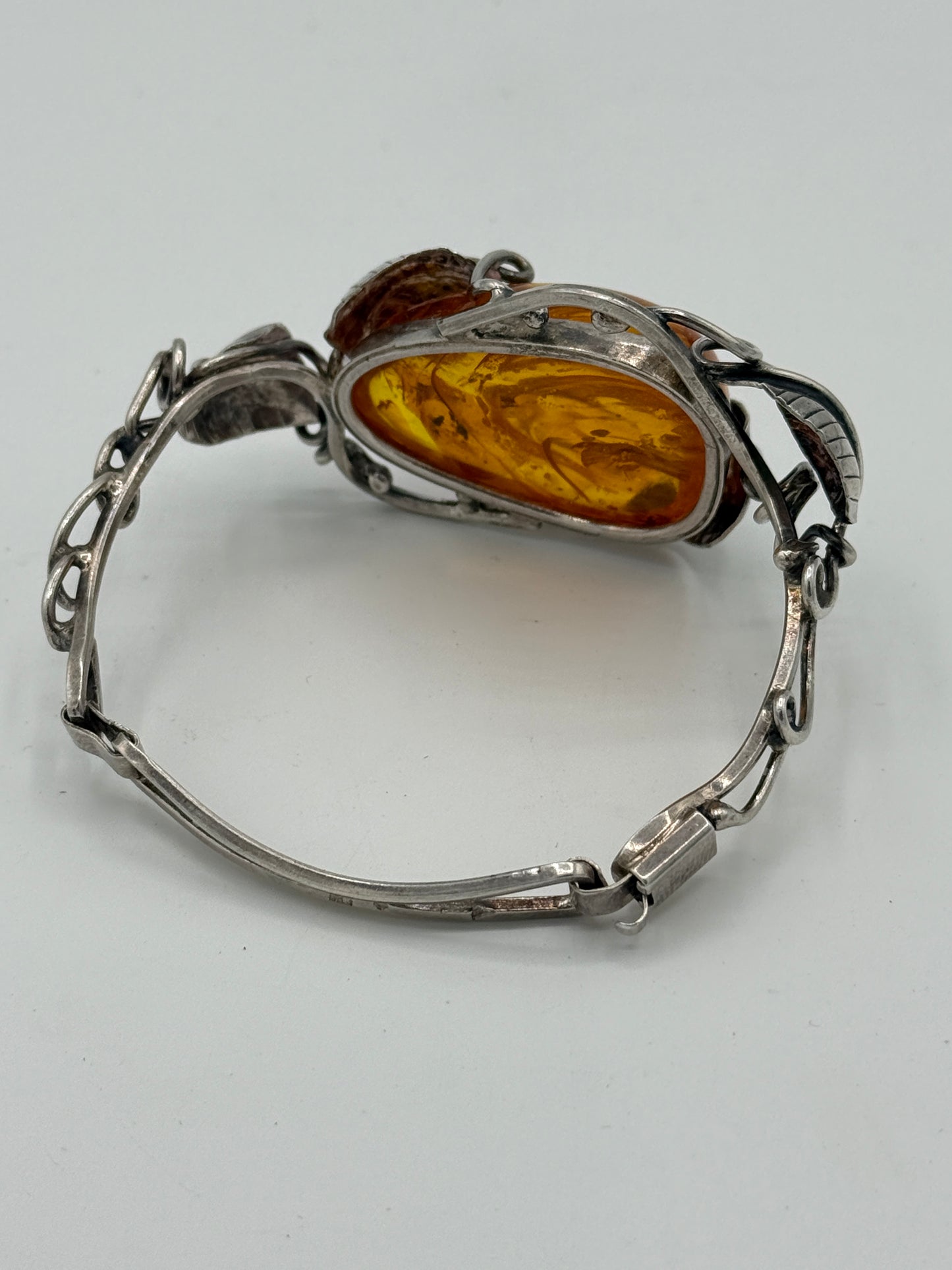 Vintage unika skønvirkestil Rav & Sterlingsølv armbånd. Gdansk, Polen. Fra 1980érne
