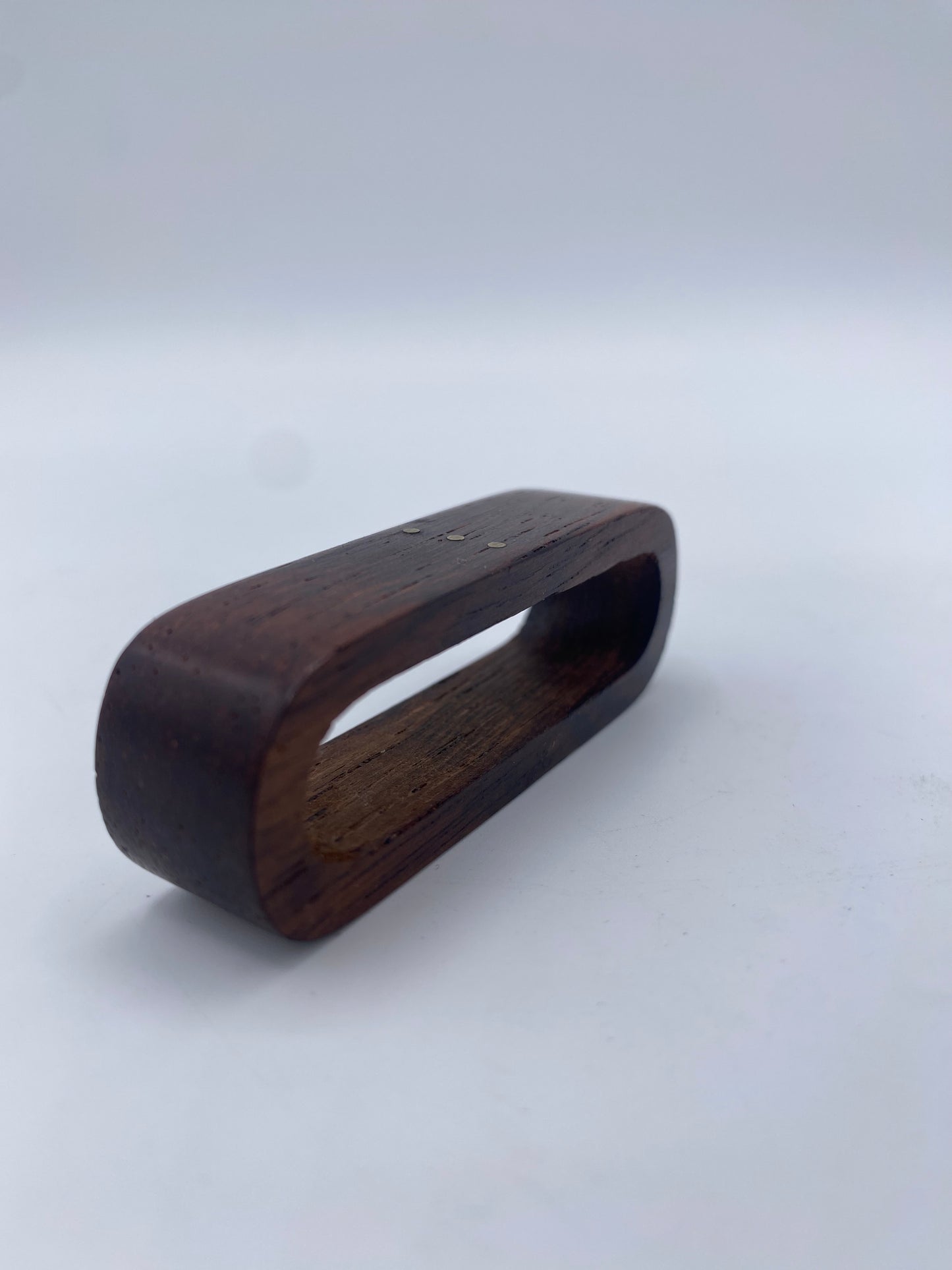 Vintage Danish design servietring i palisander med messingdetaljer. Midt 20. årh