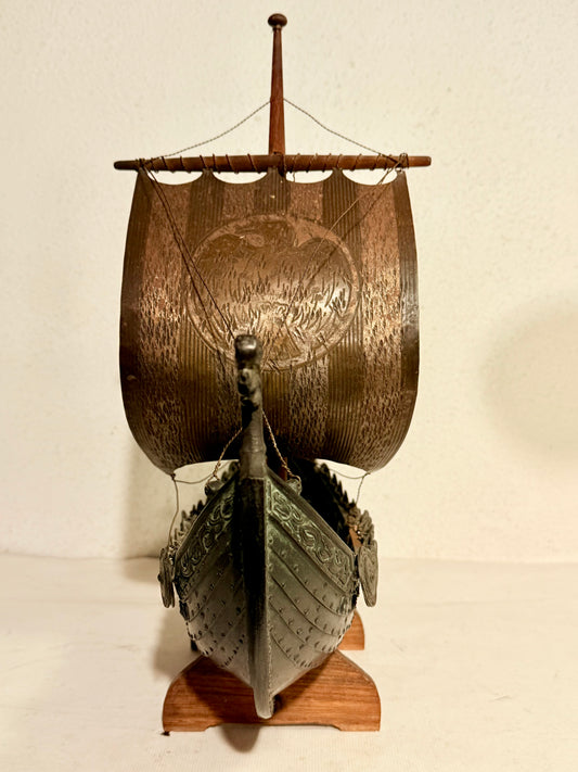 Edward Aagaard, ældre bronze Viking Drageskib, fra midt 1900 tallet.
