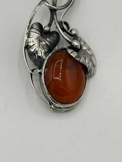 Vintage unika skønvirkestil Rav & Sterlingsølv broche. Polen. Fra 1980érne