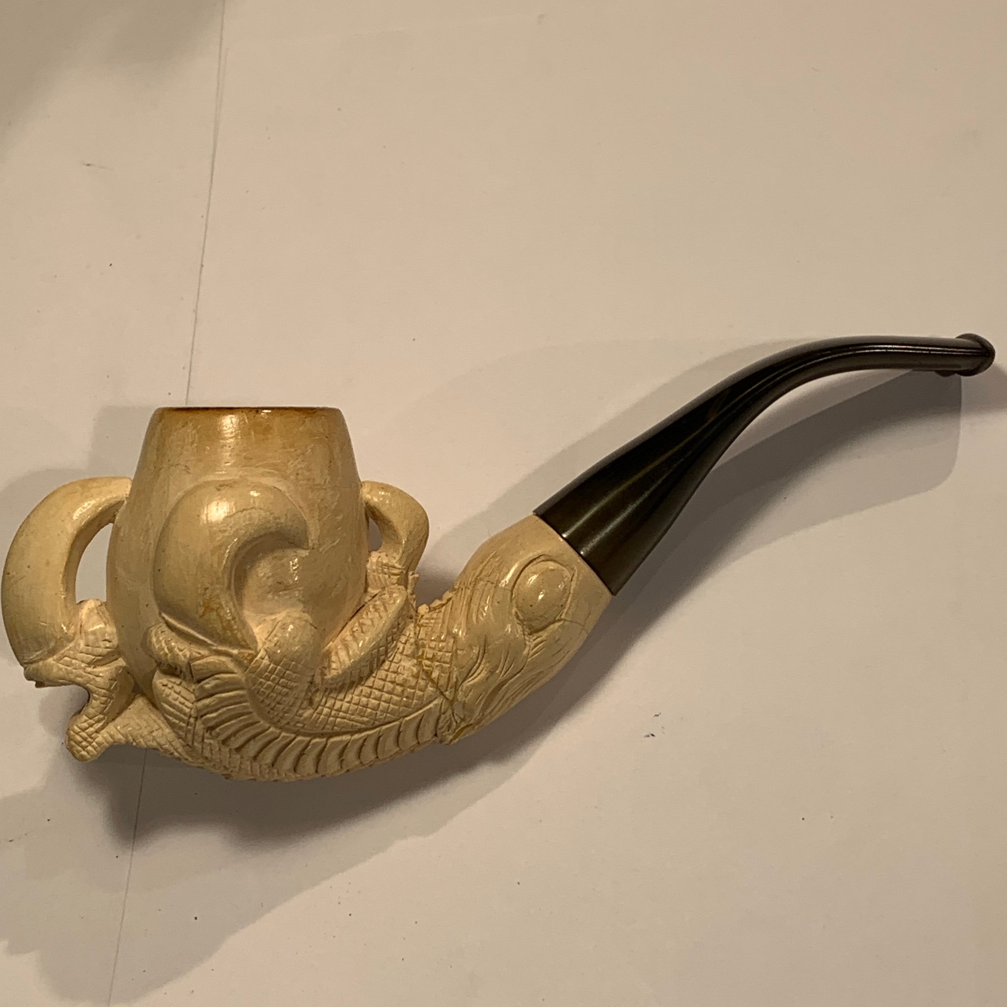 Meerschaum. Vintage “Drageklo” chimney pibe.