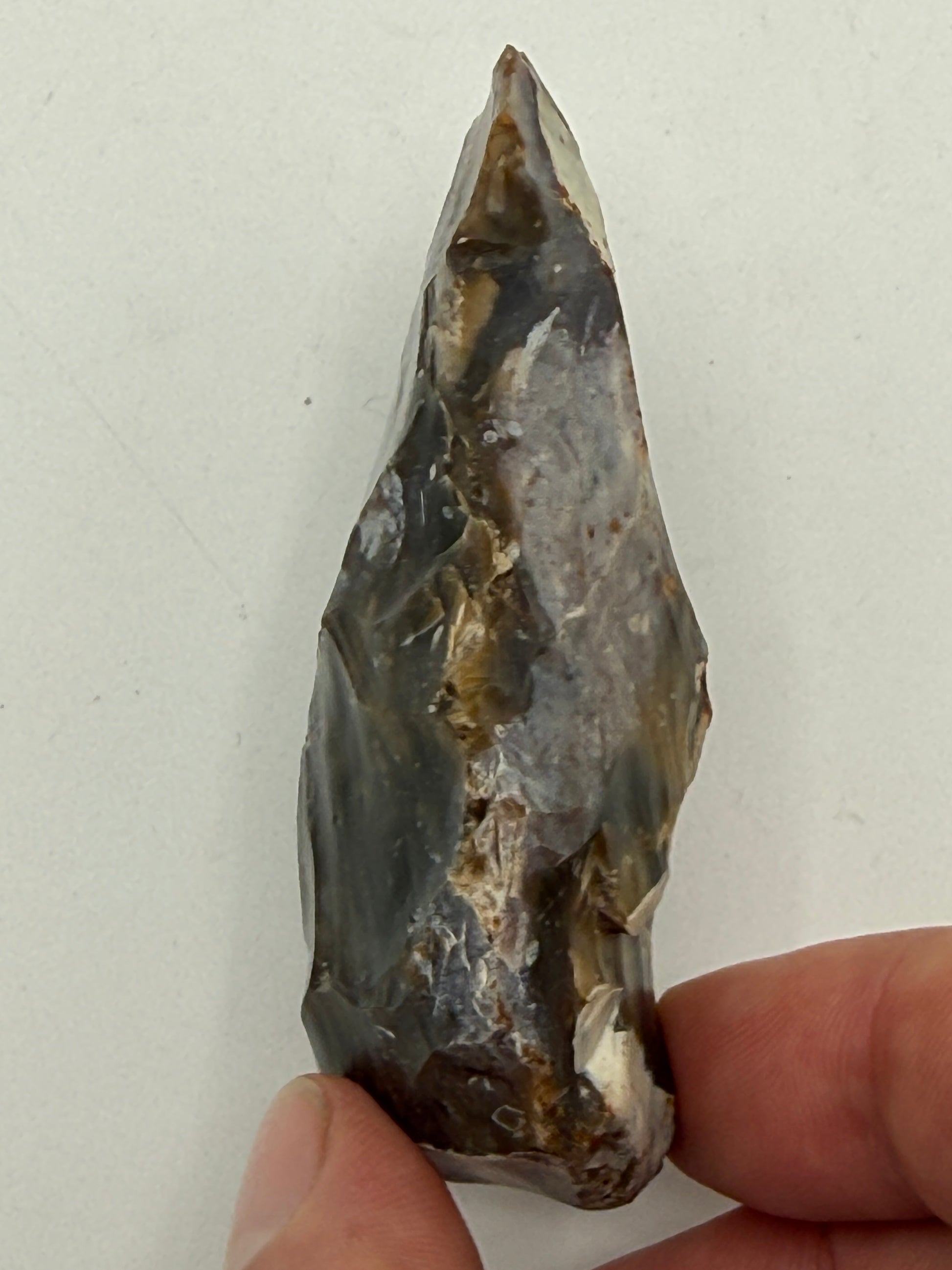Dansk Stenalder. Kerneøkse med specialiseret æg, i flint. Jæger stenalder: 8800-4800 F.Kr
