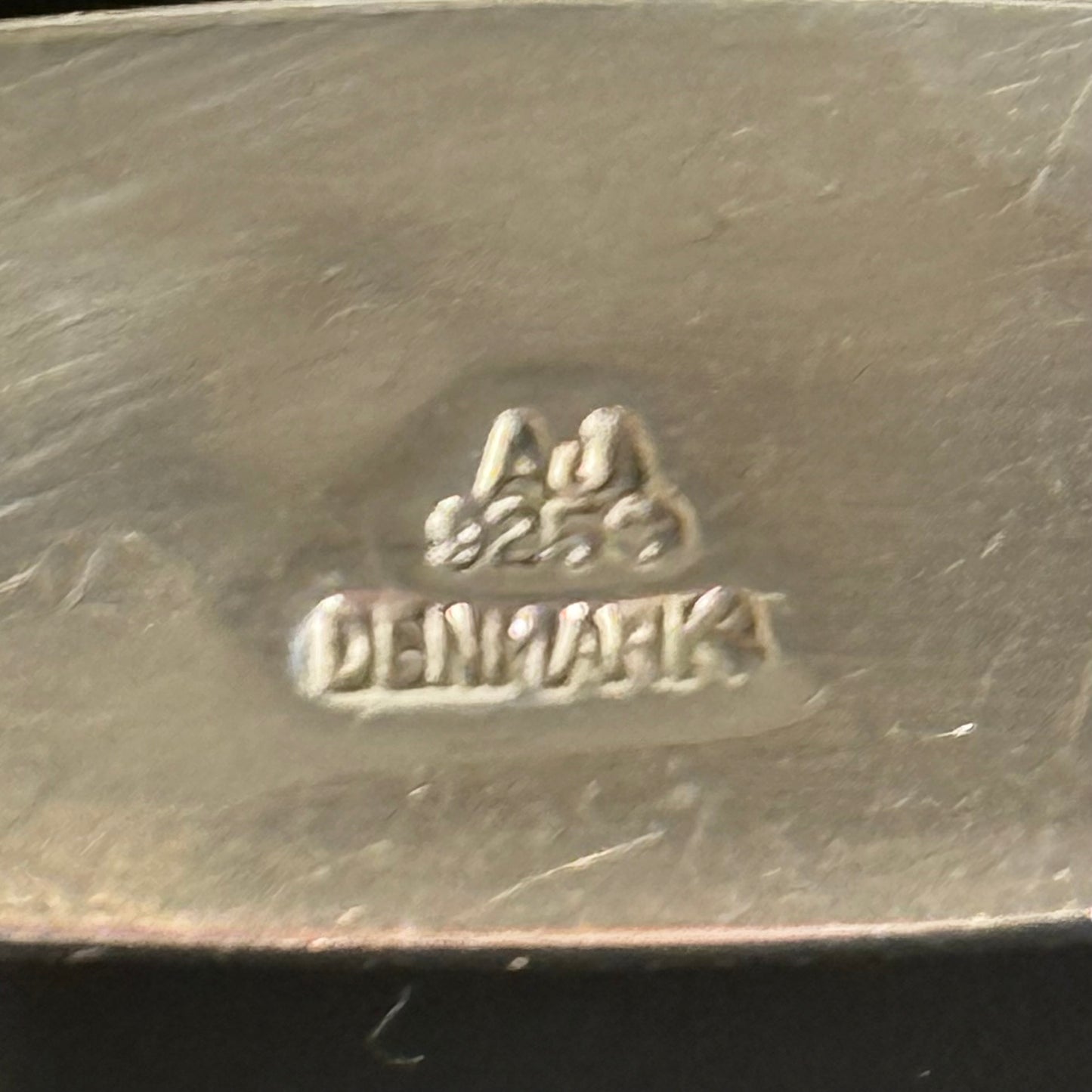 Arne Johansen (1954-1976.) Modernistisk halssmykke i sterling sølv & Abelone musling.