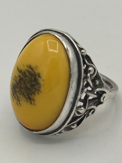 Vintage skønvirkestil Mælke rav & Sterlingsølv ring. Gstad, Polen. Fra 1980érne