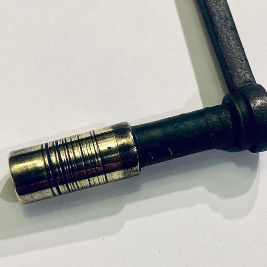 Antik ur optrækker, fra 1800 tallet.