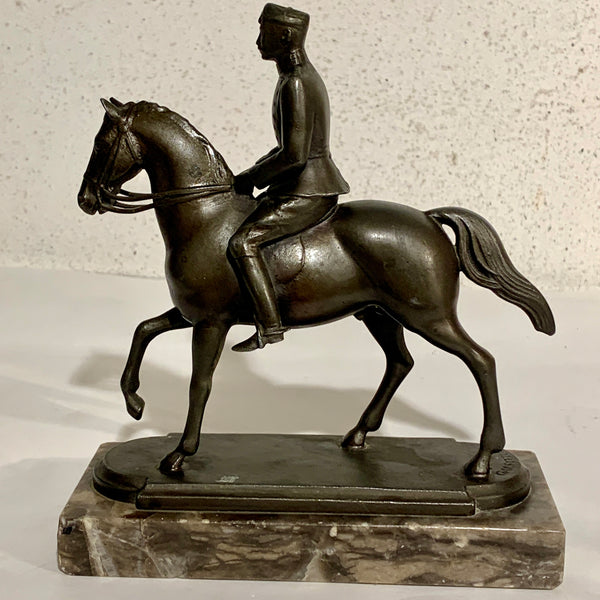 Johan G.C. Galster (f.1910-1997) Christian d. 10. til hest, bronze patineret statue.