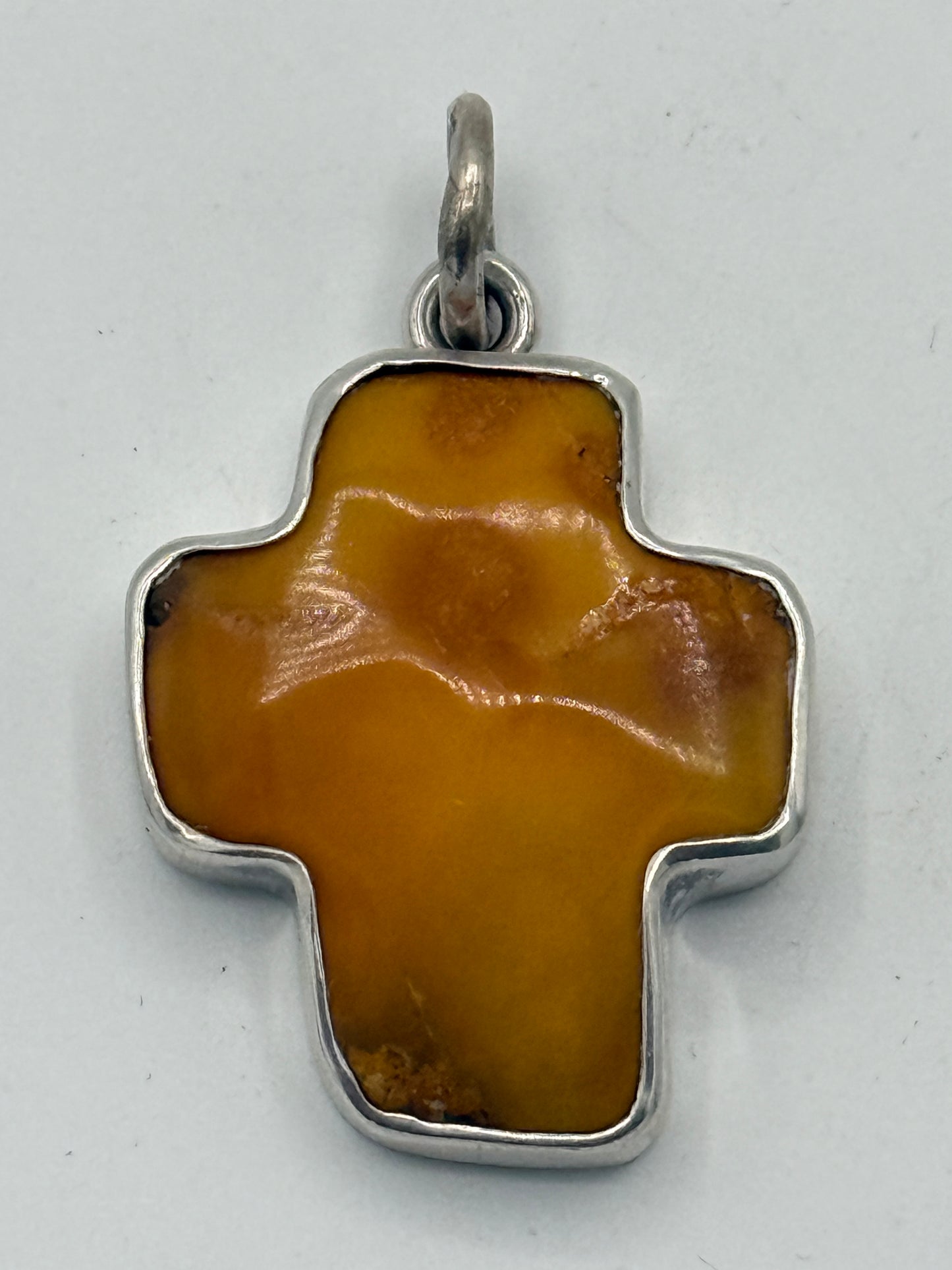 Vintage Butterscotch mælke rav & Sterlingsølv vedhæng. Gstad, Polen. Fra 1980érne