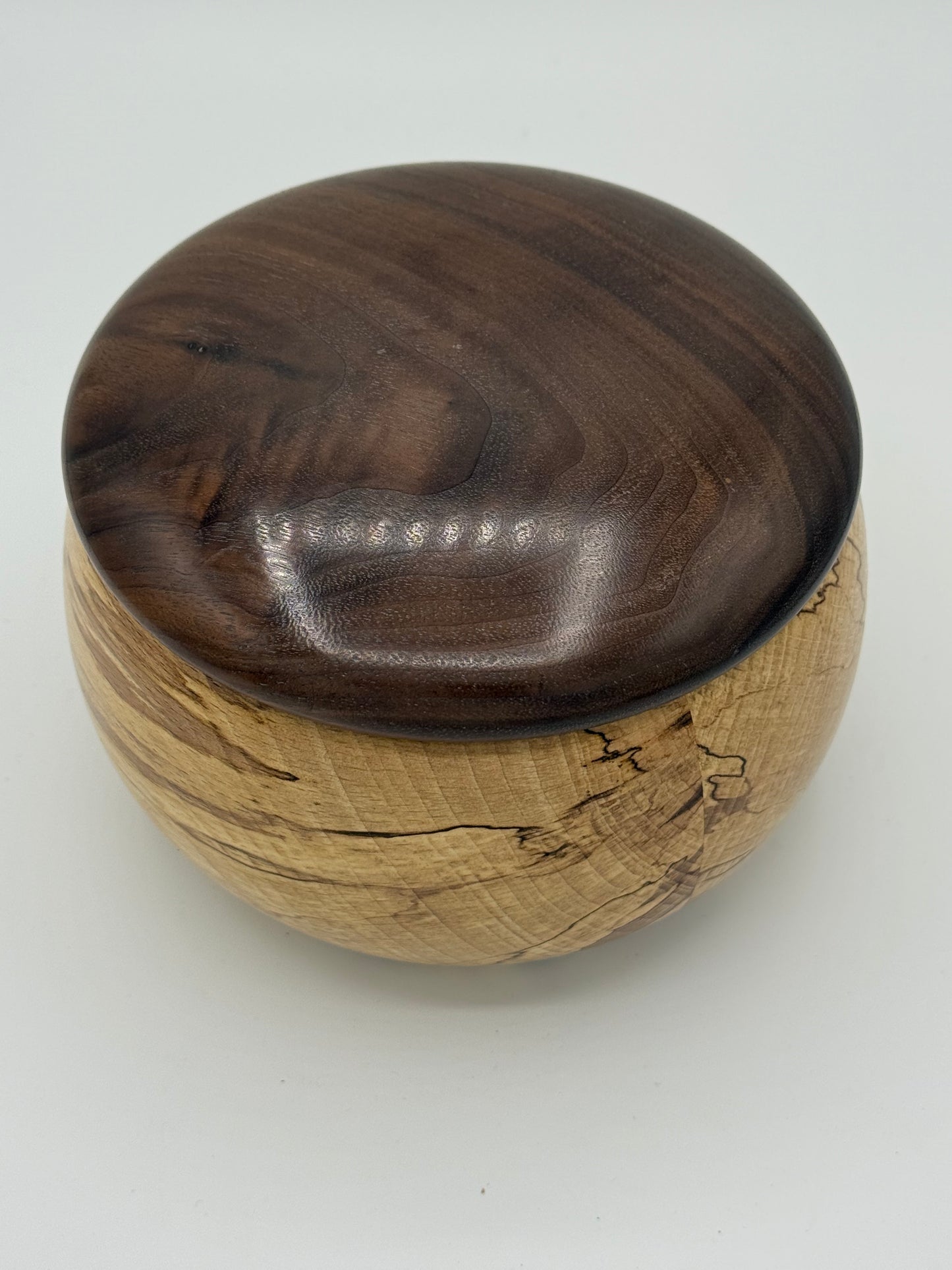 Vintage dansk hånddrejet Valnød og spaltet træ låg æske