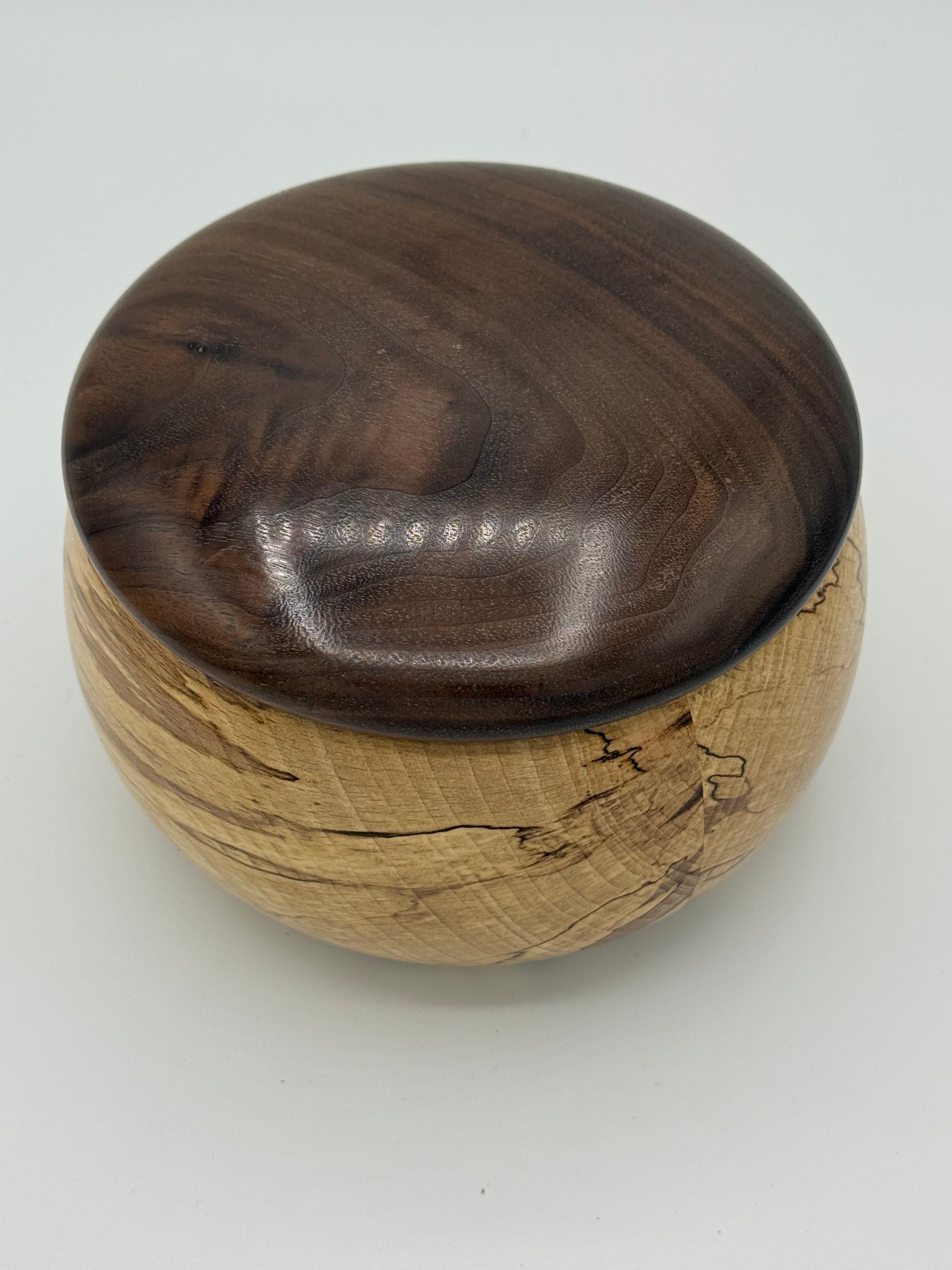 Vintage dansk hånddrejet Valnød og spaltet træ låg æske