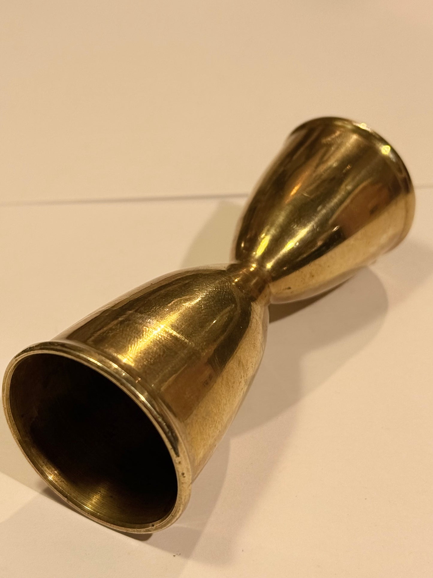 Antik dobbelt Jigger cocktail målebæger i bronze. Start 20.Årh