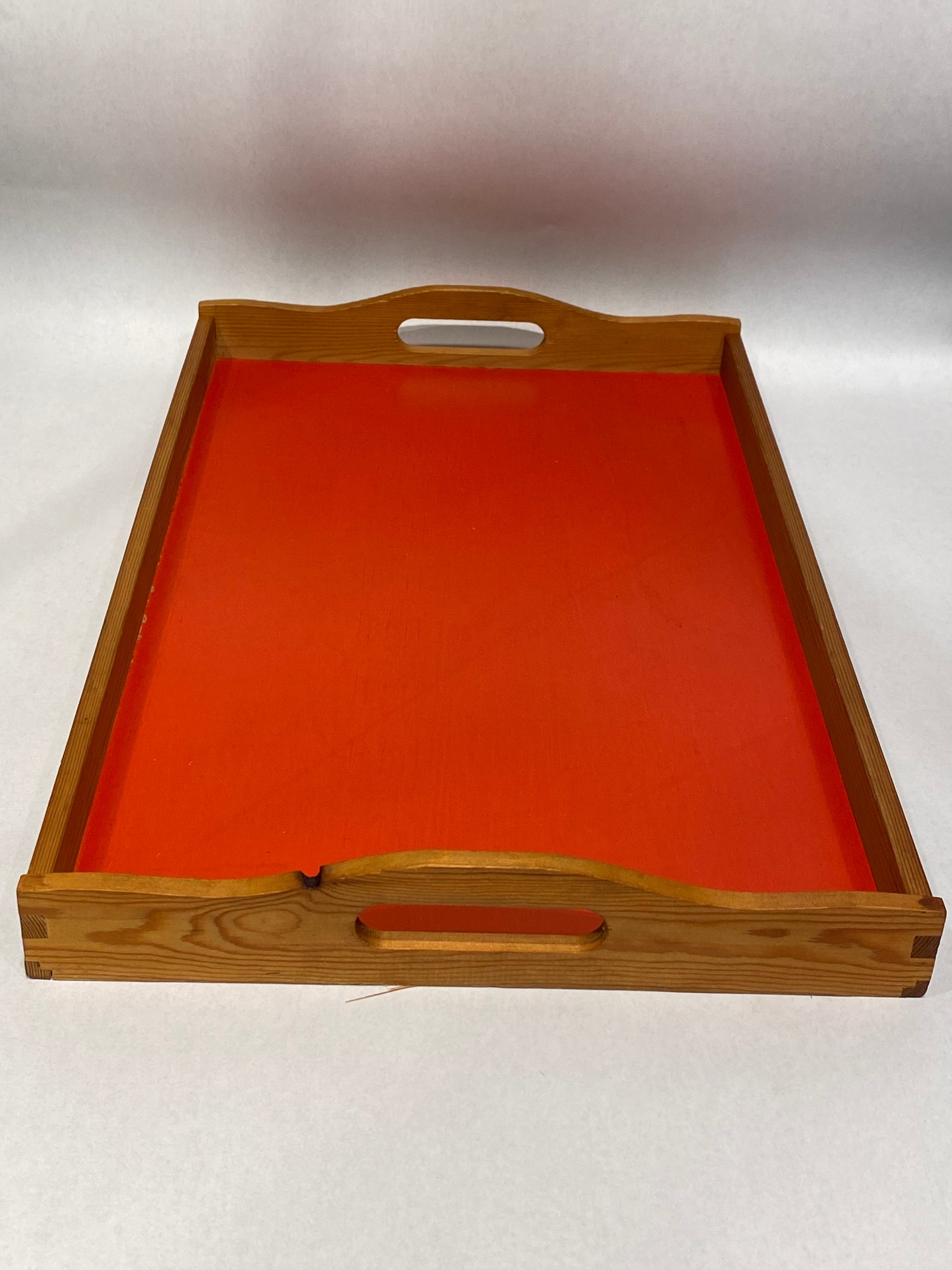 Vintage midcentury modern serveringsbakke i træ. Dansk. 20. årh