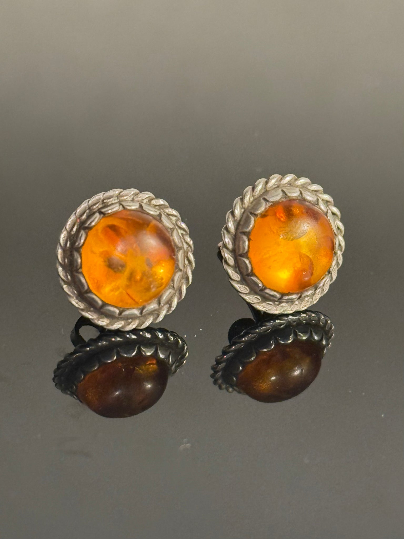 Vintage sterling sølv og rav ørestikker.