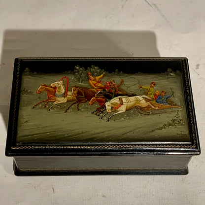 Palekh trojka lak æske, signeret. Fra 1900 tallet