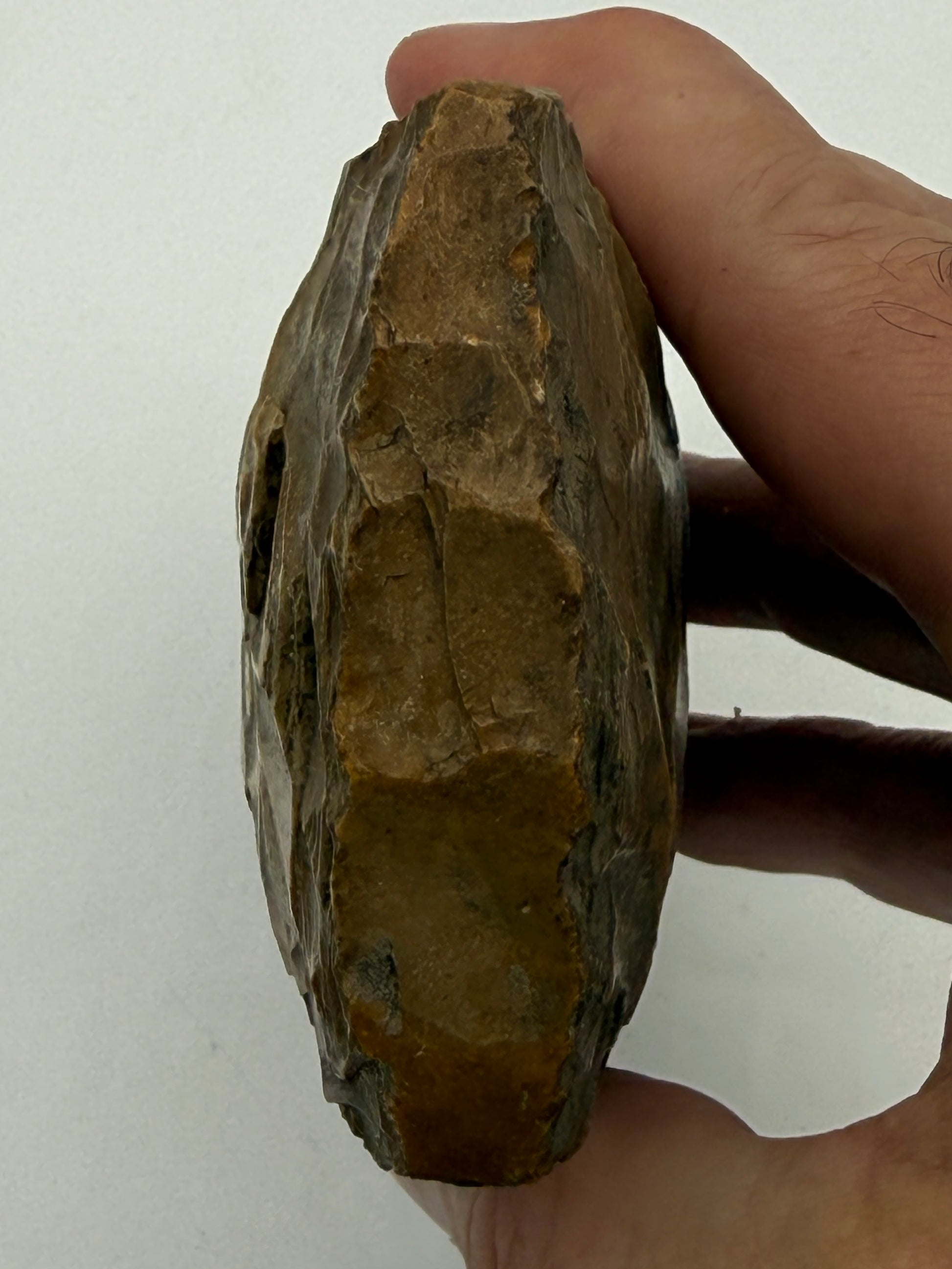 Dansk Stenalder. Tyndnakket firsidet flintøkse type VI. Dyssetid 3500-3000 F.Kr