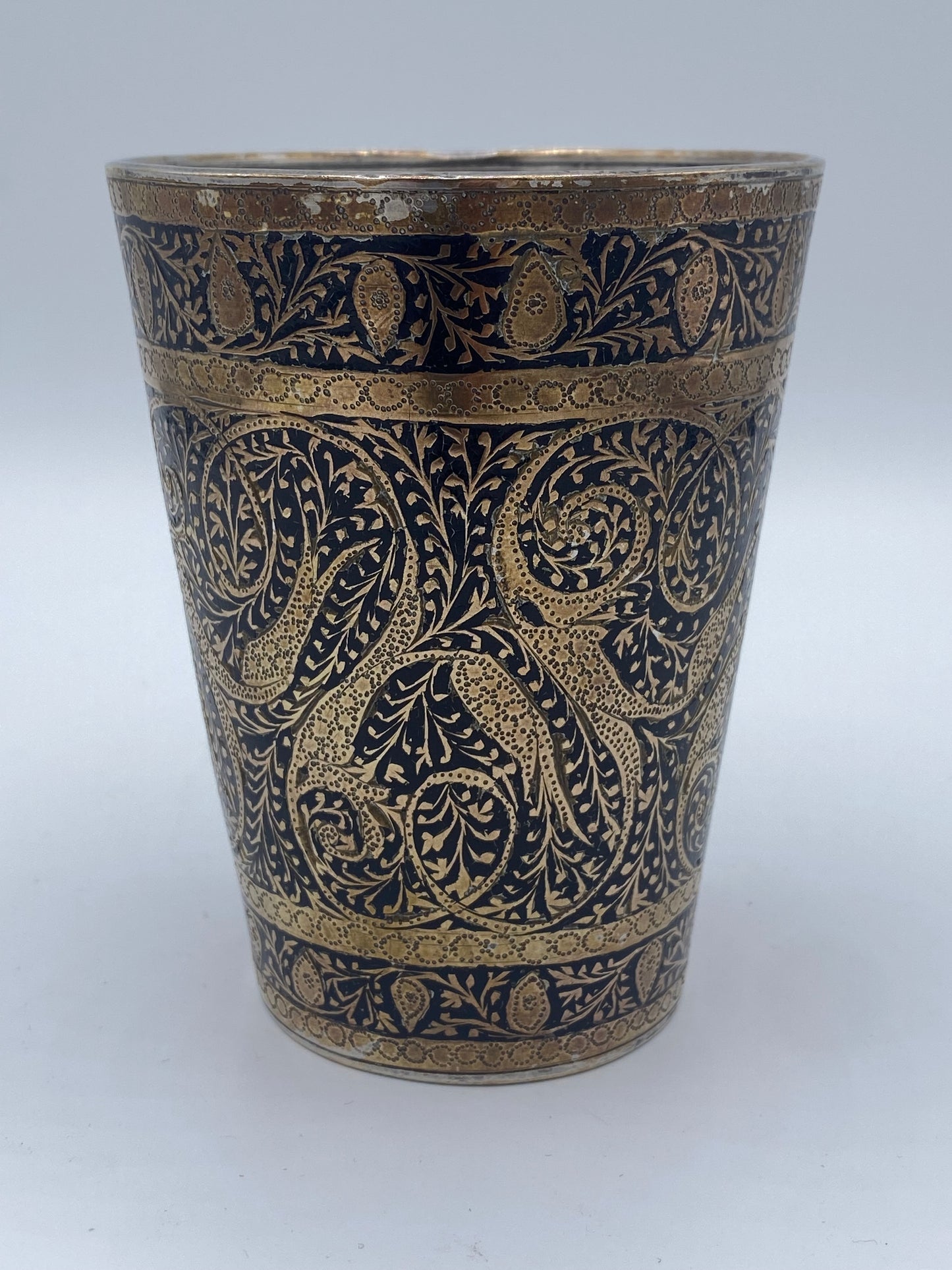 Indisk lassi-bæger, Punjab Britisk Indien. Fra 1909