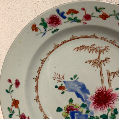 Chinese famille rose deep plate, Qianlong Dynasty (year 1735-1796.)