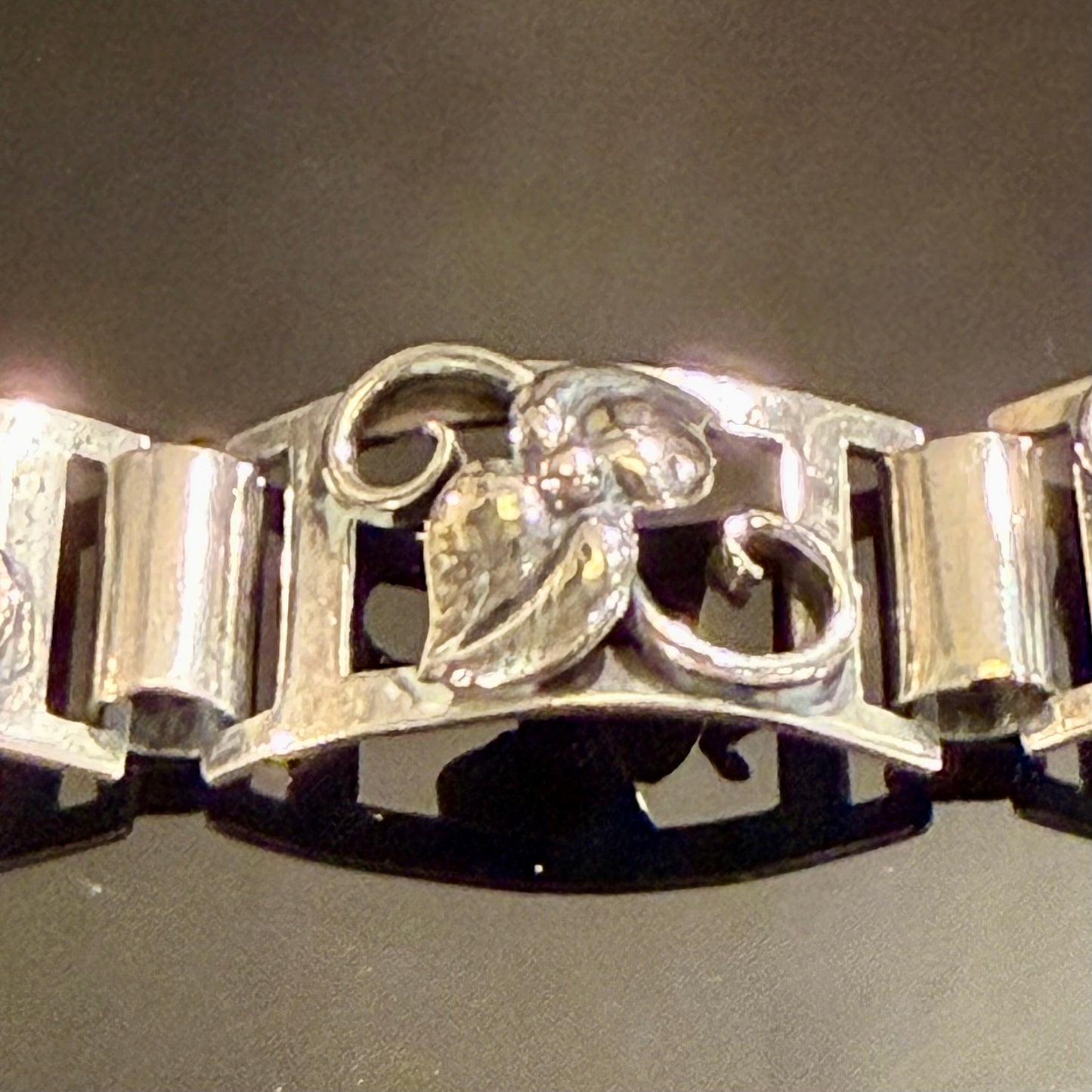 Antik dansk skønvirke sølv armbånd, fra start 1900 tallet.