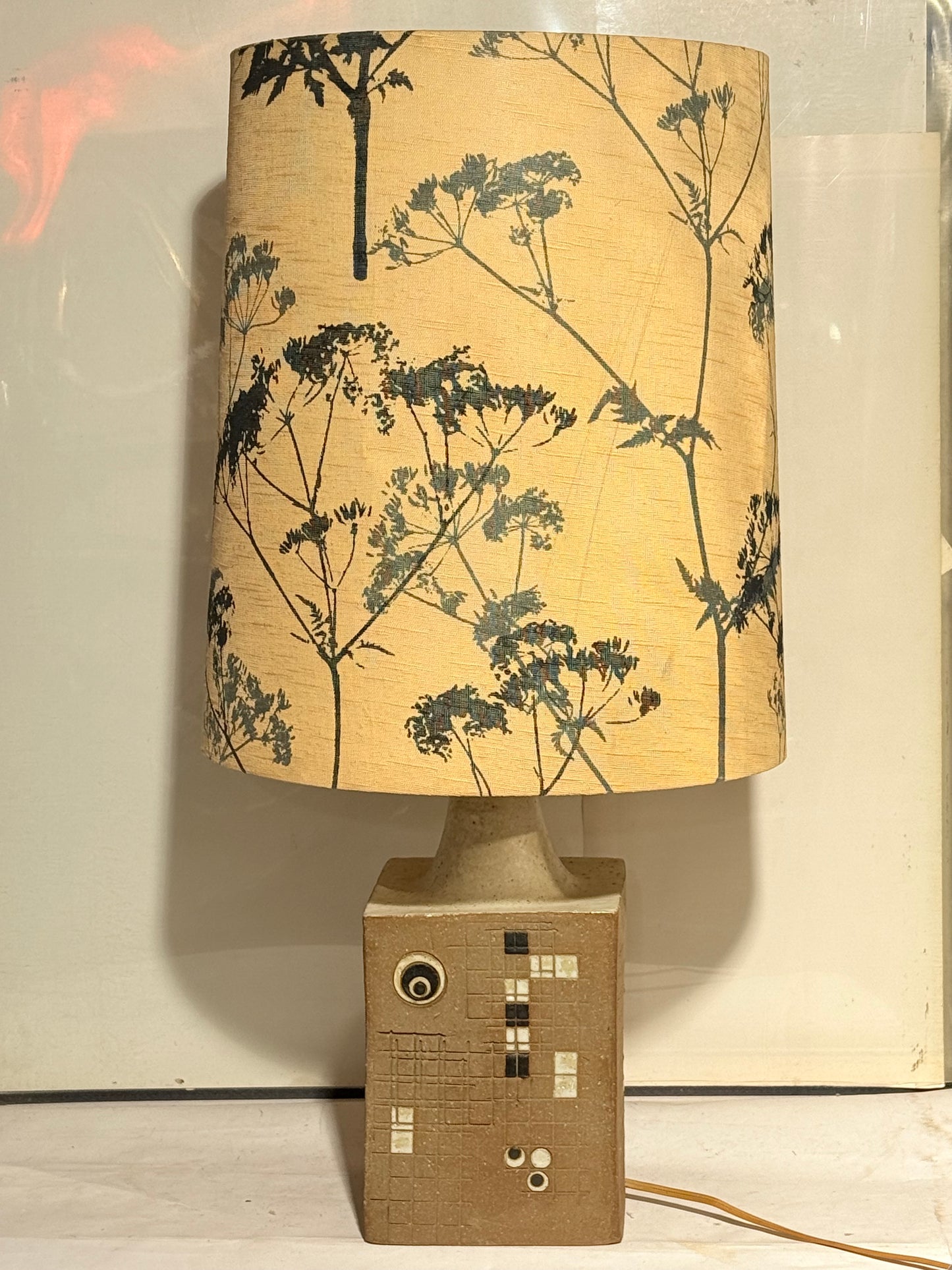 Hans Still. Modernist Axella table lamp. From the 1970s.