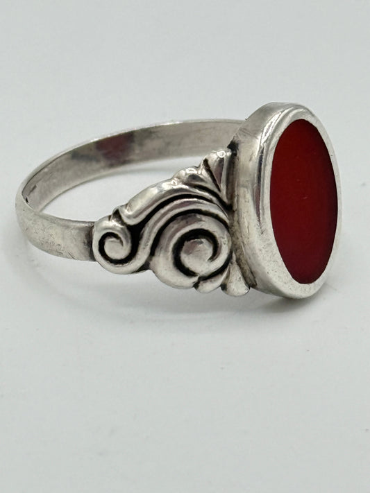 Hans Jensen & Co. (1899-1937.) Antik skønvirke sølv herre signet ring med Karneol