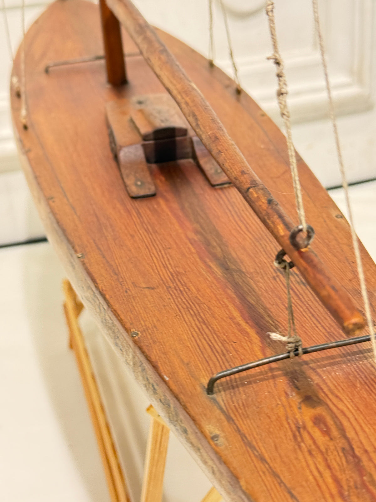 Antik håndbygget Pond Yacht Model. Danmark. Fra 1920érne