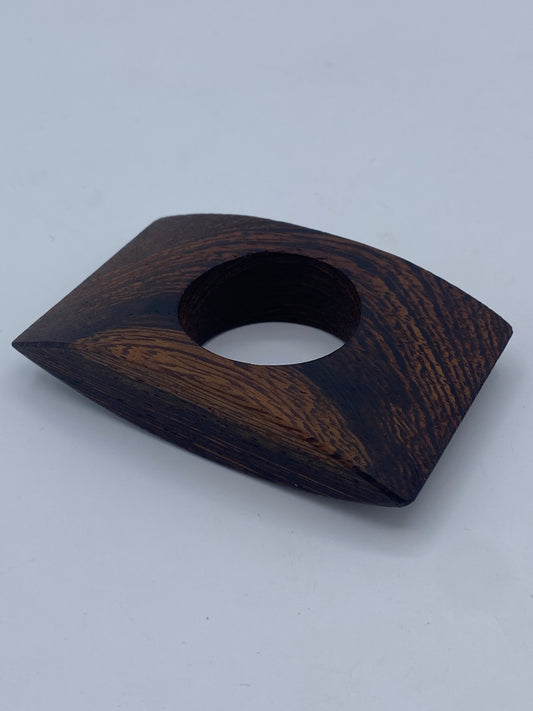 Vintage Danish design servietring i wengé træ. Midt 20. årh