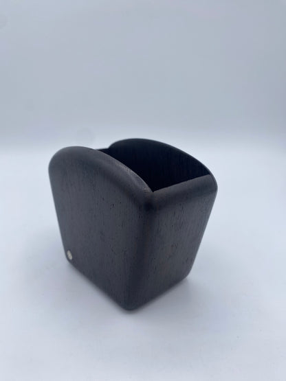 Axel Salomonsen (1933-1977). Danish design Brevholder/kortholder. Eboniseret træ & sølv. Fra 1960'erne