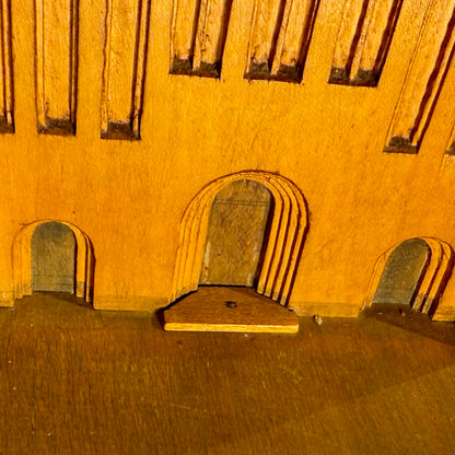 Antik håndbygget Kirke træmodel. Fra slut 1800/start1900 tallet.