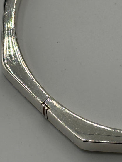 Vintage modernistisk oktagonal Sterlingsølv armring. Fra 1980érne