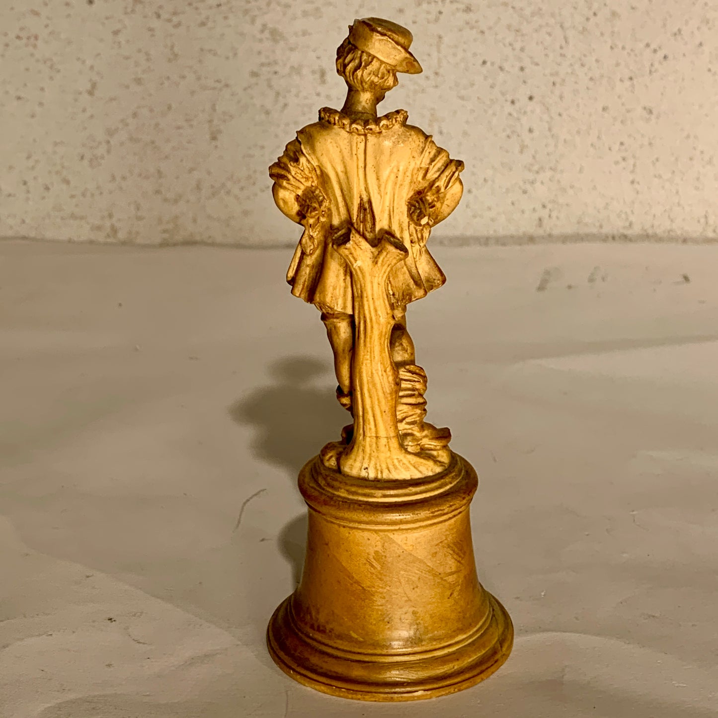 G.Micheli Berlin. Antik middelalder mand i gips. Fra start 1900 tallet.