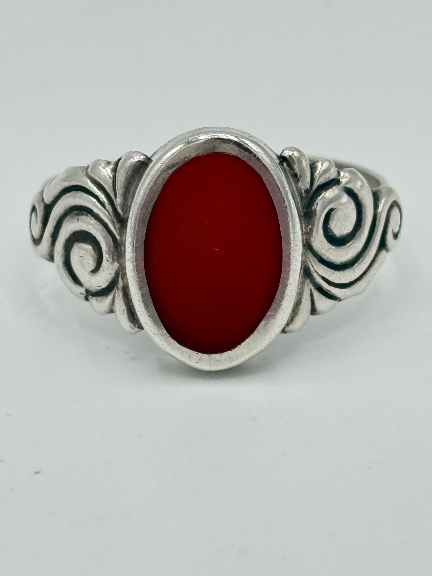 Hans Jensen & Co. (1899-1937.) Antik skønvirke sølv herre signet ring med Karneol