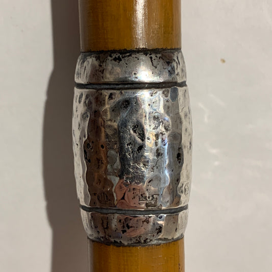 Kaj Georg Lendahi (1922-1967) sølv beslået manila stok. Fra 1930.