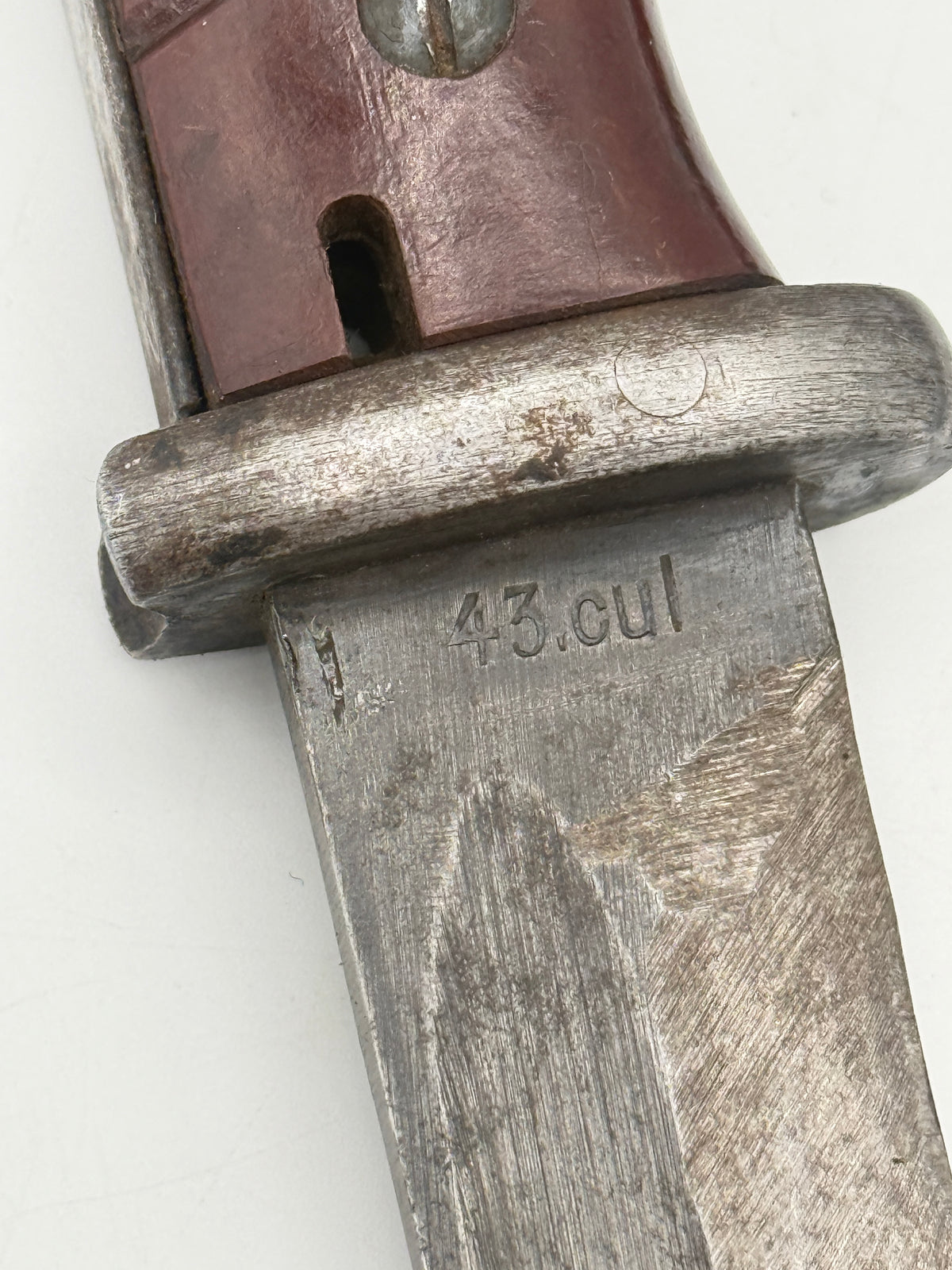 En tysk WW2 nummer-ens Ernst Pack & Söhne Mauser K98 S84/98 III bajonet med frø