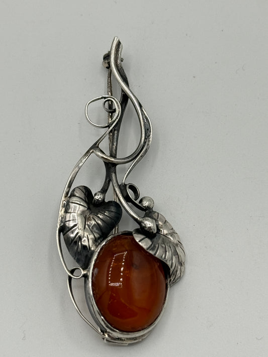 Vintage unika skønvirkestil Rav & Sterlingsølv broche. Polen. Fra 1980érne