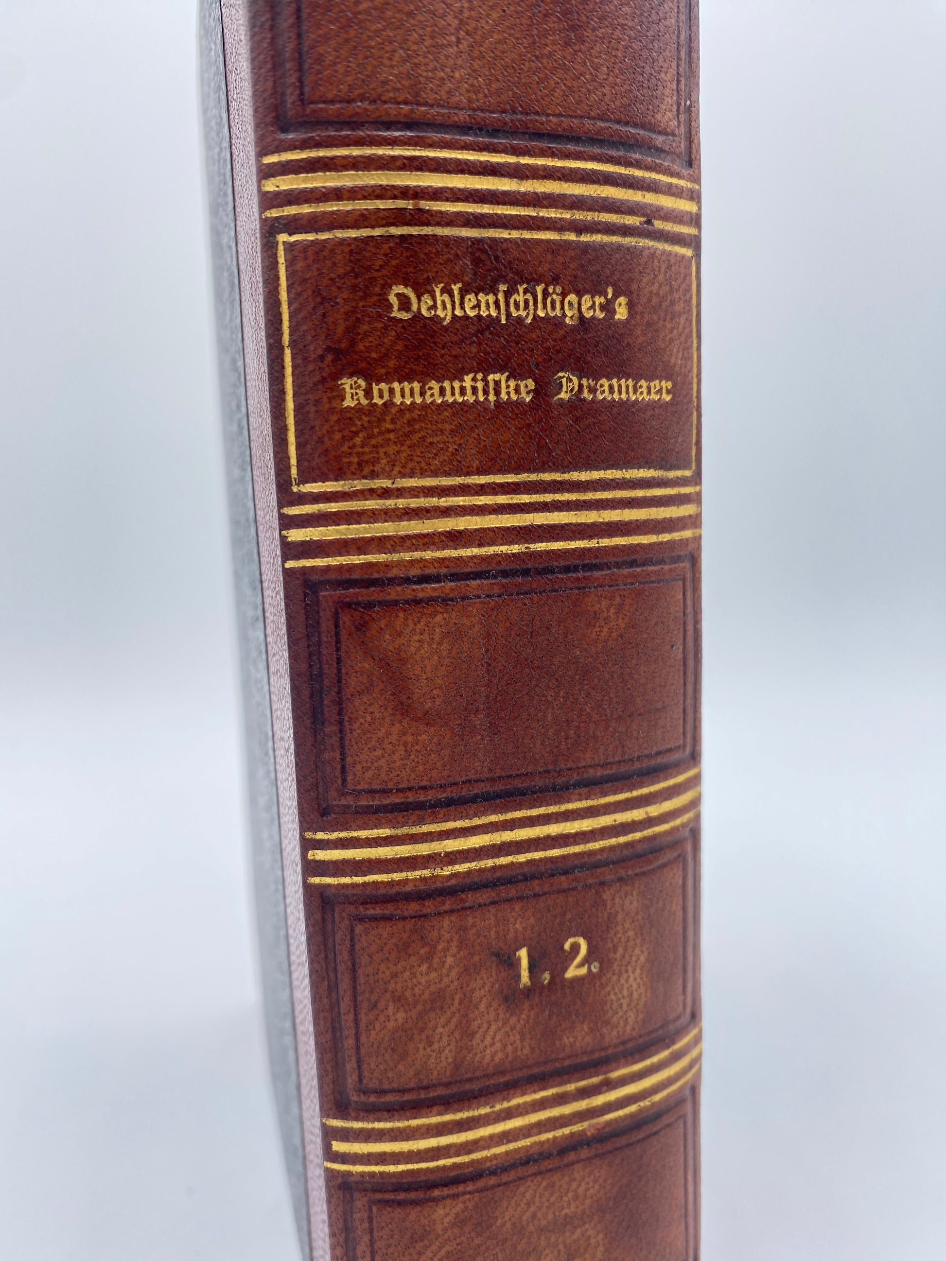 Oehlenschlägers Romantiske Dramaer. Af Adam Oehlenschläger. 1. Og 2. Del. Antikvarisk dansk bog. 1. Udgave. 1. Oplag. Fra 1857