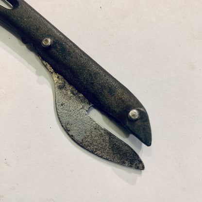 Older French can opener.