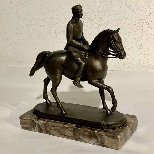 Johan G.C. Galster (f.1910-1997) Christian d. 10. til hest, bronze patineret statue.