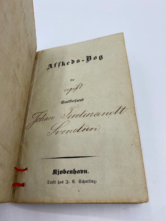Afskedsbog / Skudsmaalsbog med lak segl. Johan Ferdinandt Svendsen. Fra 1852