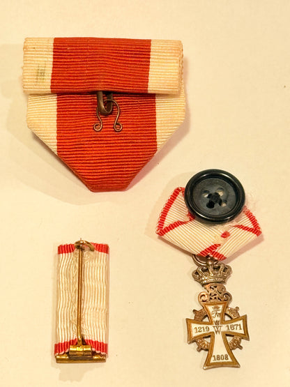 Ordenssæt for det danske Ridderkors - Chr. X version.