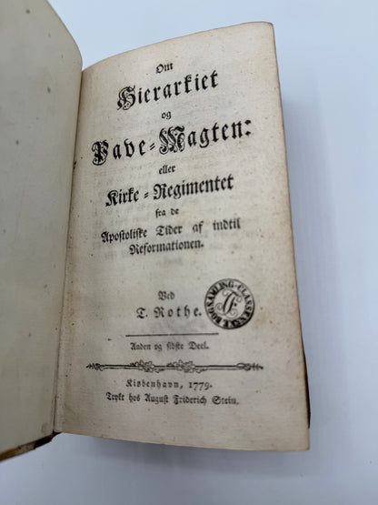 Om Hierarkiet Pave-Magten: eller Kirke-Regimentet fra de Apostoliske Tider af indtil Reformationen