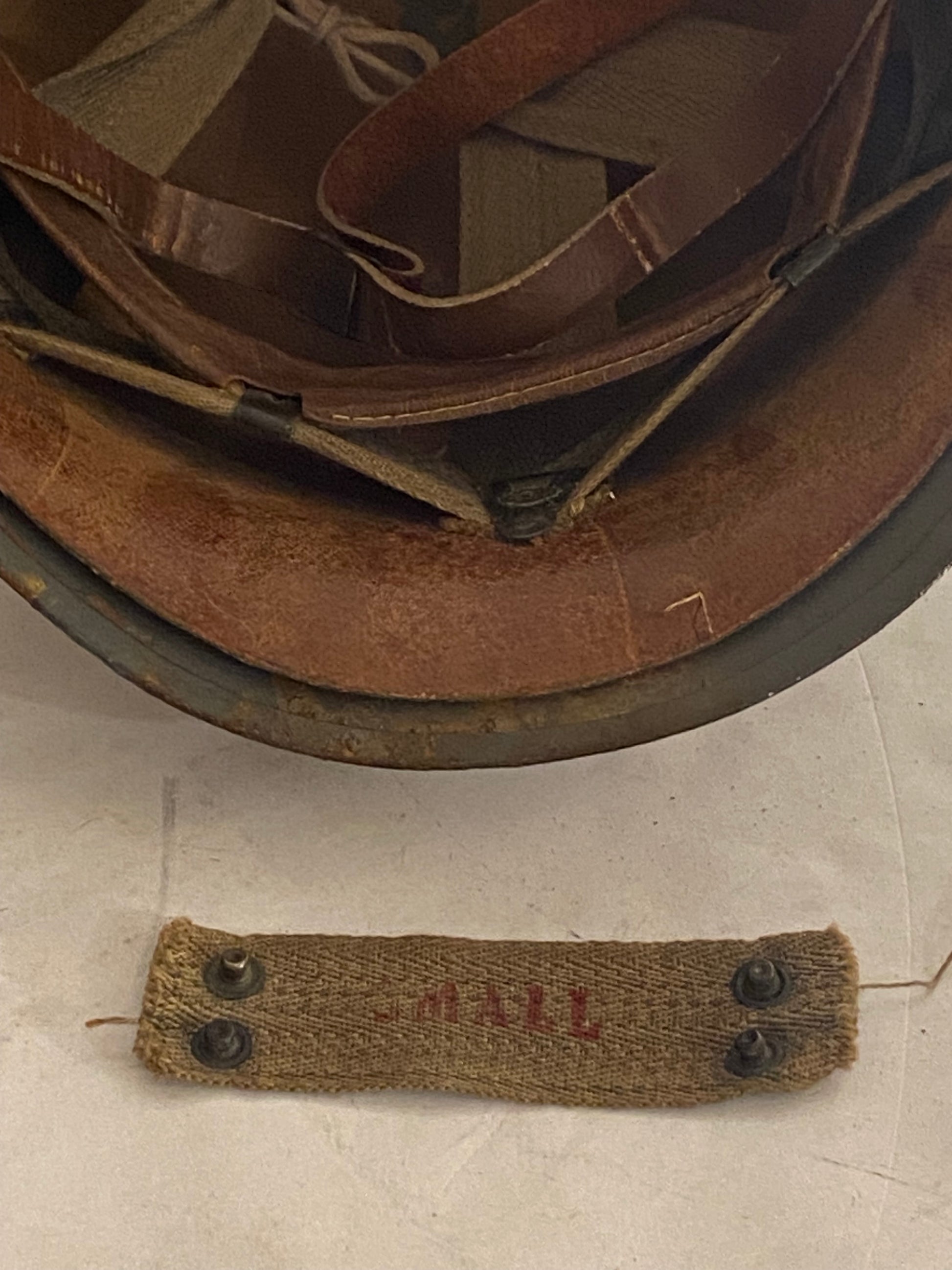 Dansk m/48 stålhjelm, tidlig fiber-type, start-1950'erne