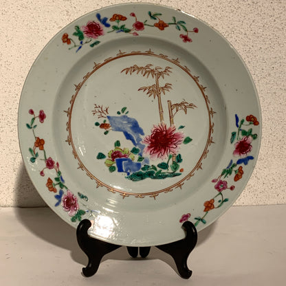 Chinese famille rose deep plate, Qianlong Dynasty (year 1735-1796.)