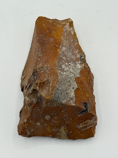 Dansk Stenalder. Symmetrisk skiveøkse i flint. Sen Ertebølletid: 4500-3900 F.Kr