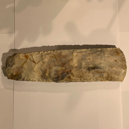 Dansk oldsag, Uslebet offerøkse i flint. Tragtbægerkultur/Dyssetid 3900-3500 F.Kr