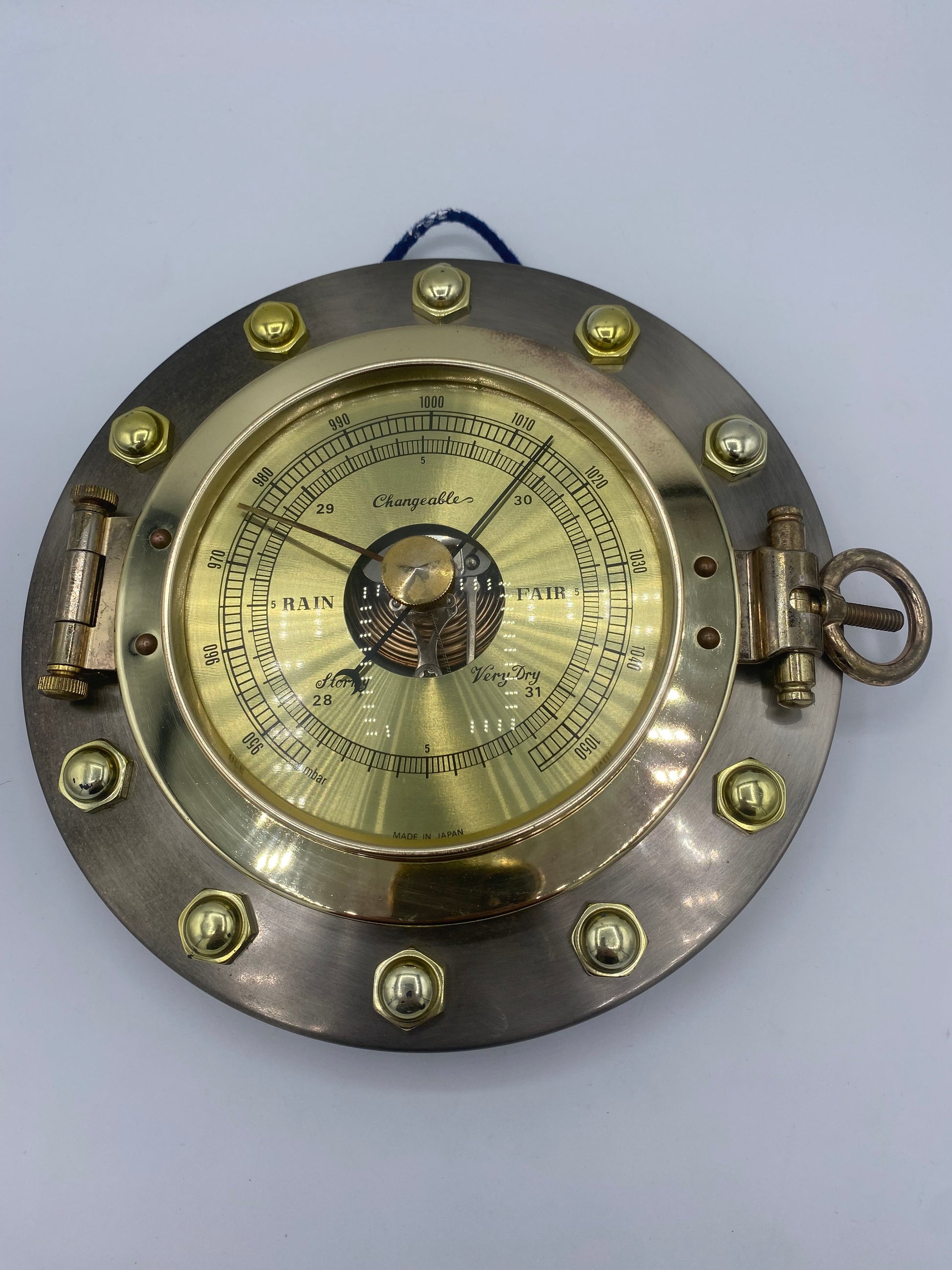 Vintage Japansk Barometer i koøje-/Skibsvindue-design. Japan. Slut 20. Årh